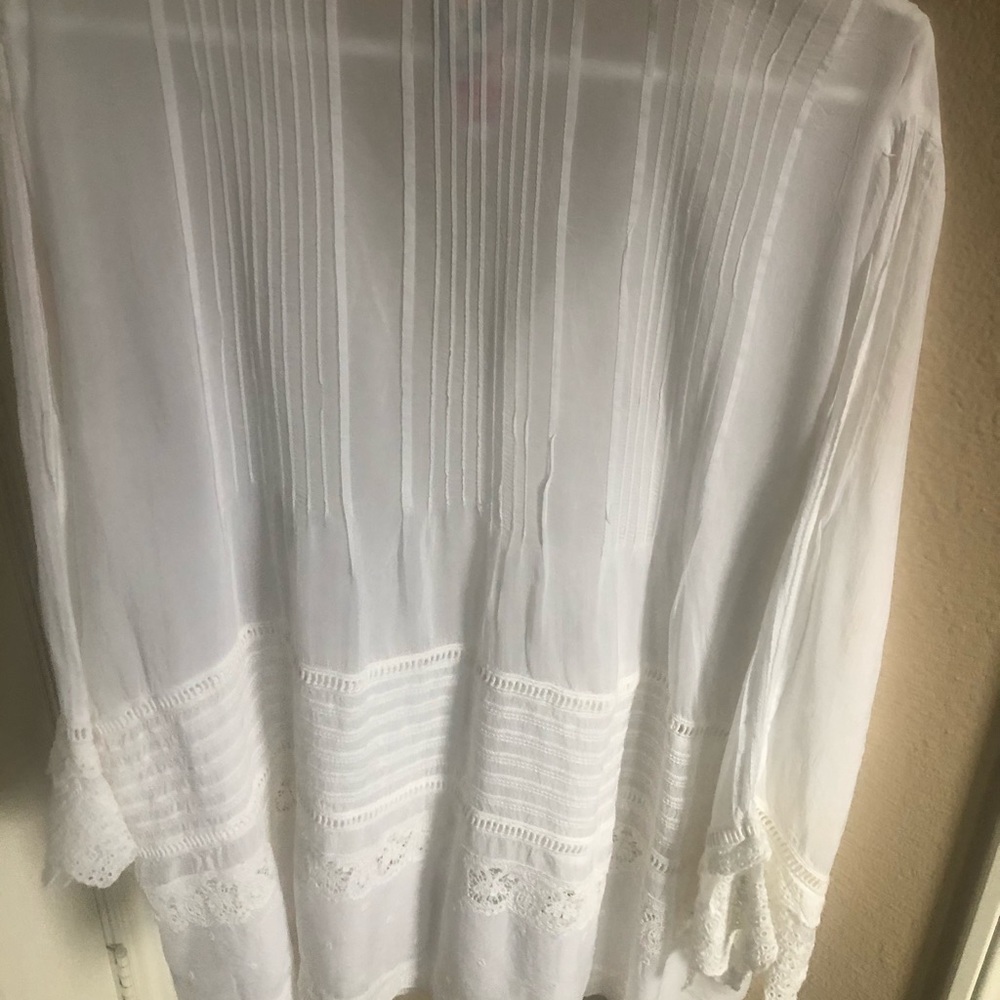 💝SALE Like new Johnny Was gorgeous peasant shirt. - Picture 4 of 4